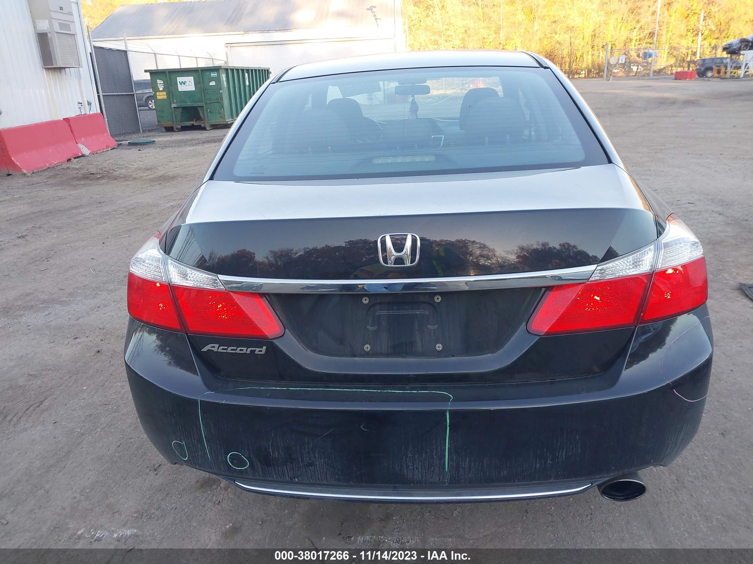 Photo 16 VIN: 1HGCR2F76EA126255 - HONDA ACCORD 