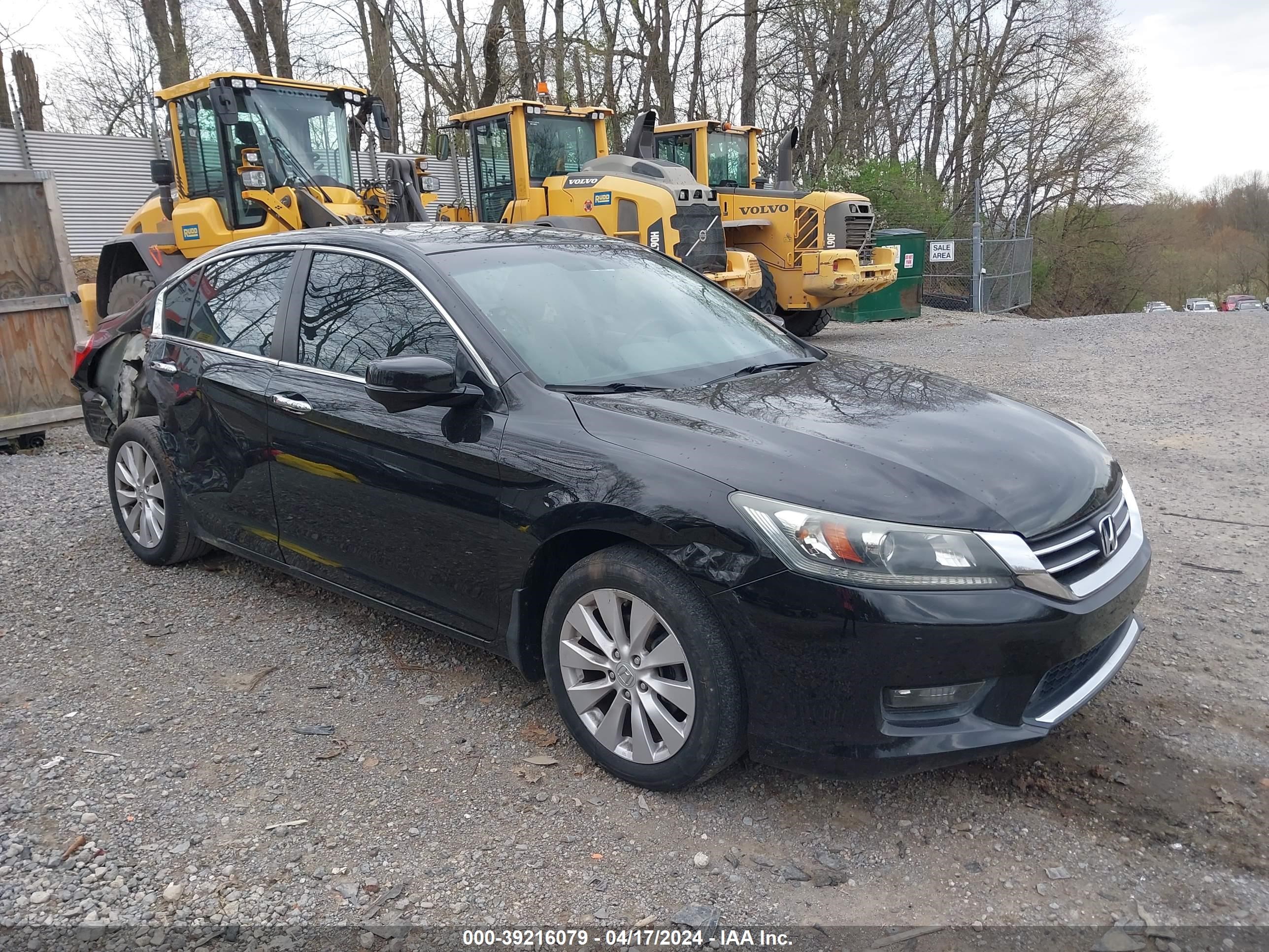 Photo 0 VIN: 1HGCR2F76EA133190 - HONDA ACCORD 