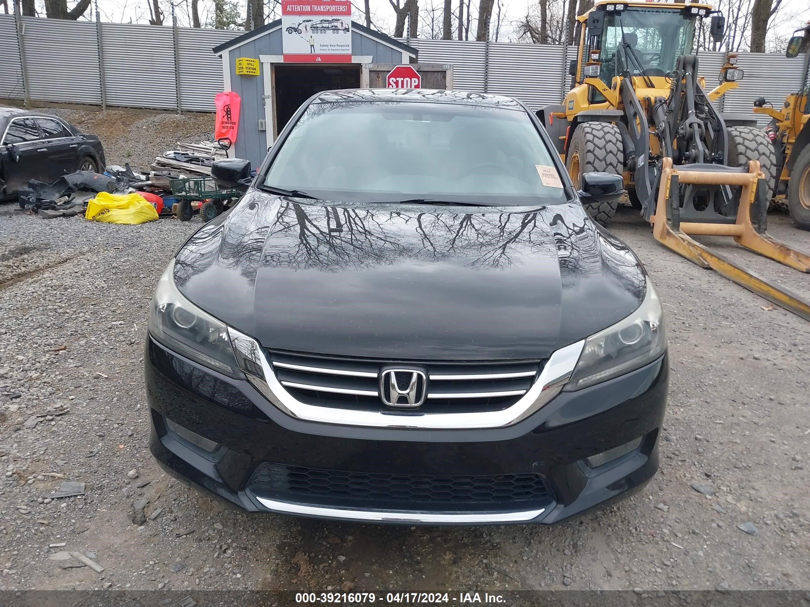 Photo 11 VIN: 1HGCR2F76EA133190 - HONDA ACCORD 