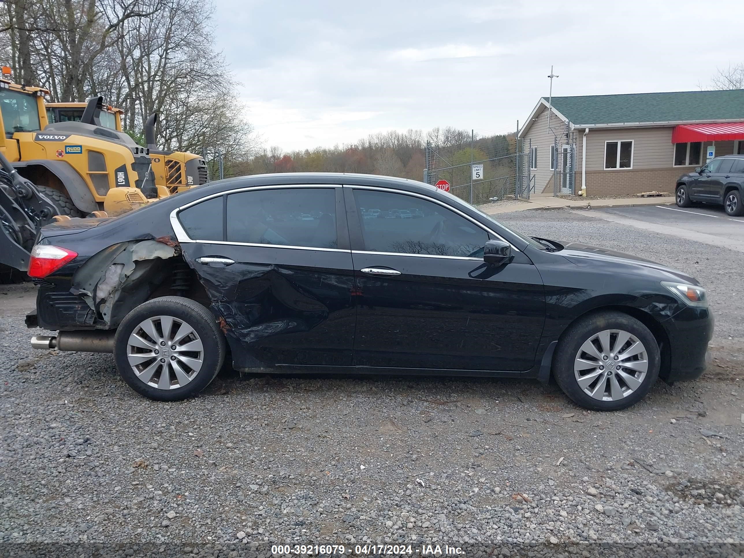 Photo 12 VIN: 1HGCR2F76EA133190 - HONDA ACCORD 