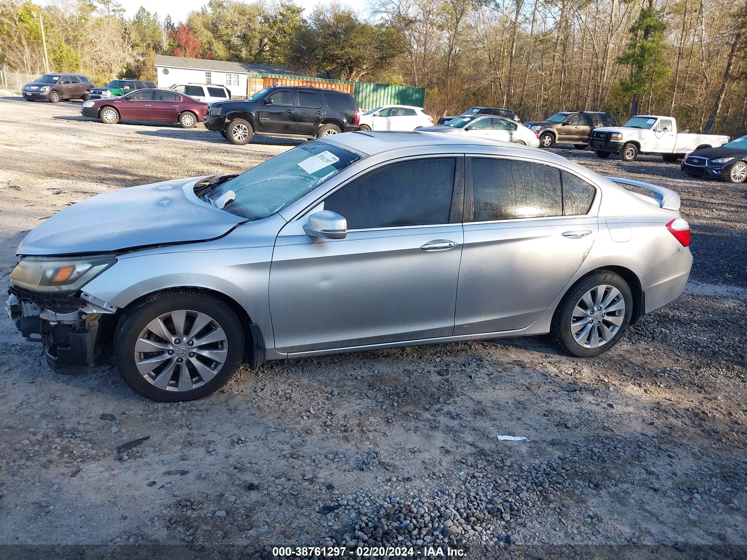 Photo 1 VIN: 1HGCR2F76EA148093 - HONDA ACCORD 