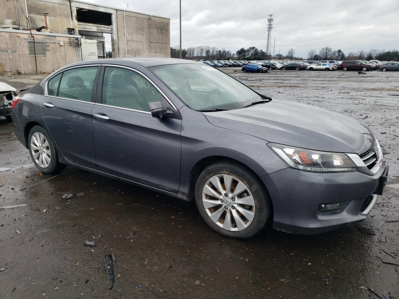 Photo 3 VIN: 1HGCR2F76FA226826 - HONDA ACCORD 