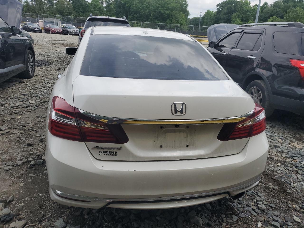 Photo 5 VIN: 1HGCR2F76HA032445 - HONDA ACCORD 