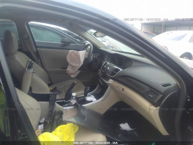 Photo 4 VIN: 1HGCR2F77EA070245 - HONDA ACCORD SEDAN 