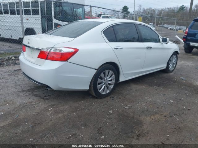 Photo 3 VIN: 1HGCR2F77EA071802 - HONDA ACCORD 