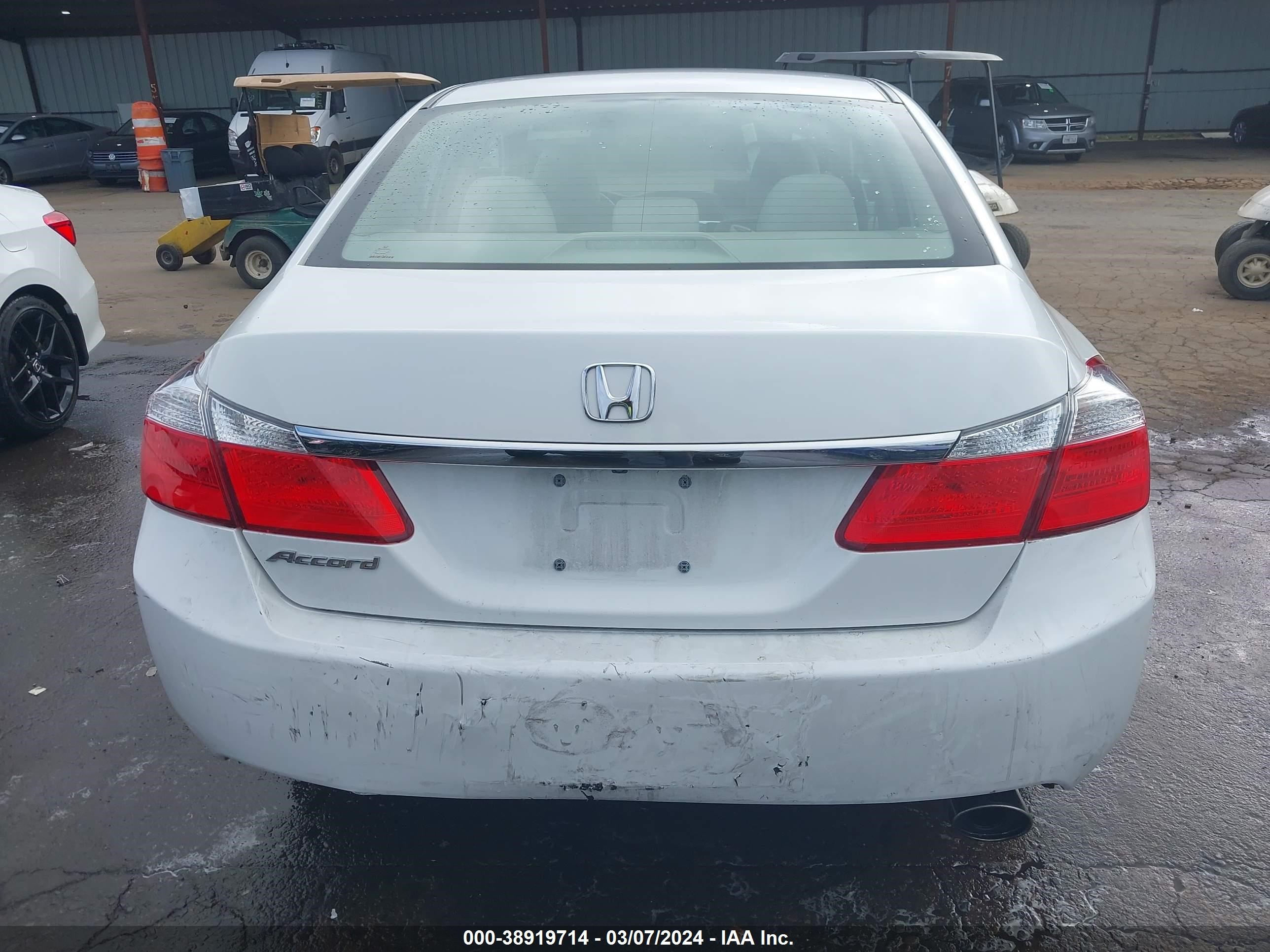 Photo 15 VIN: 1HGCR2F77EA186061 - HONDA ACCORD 