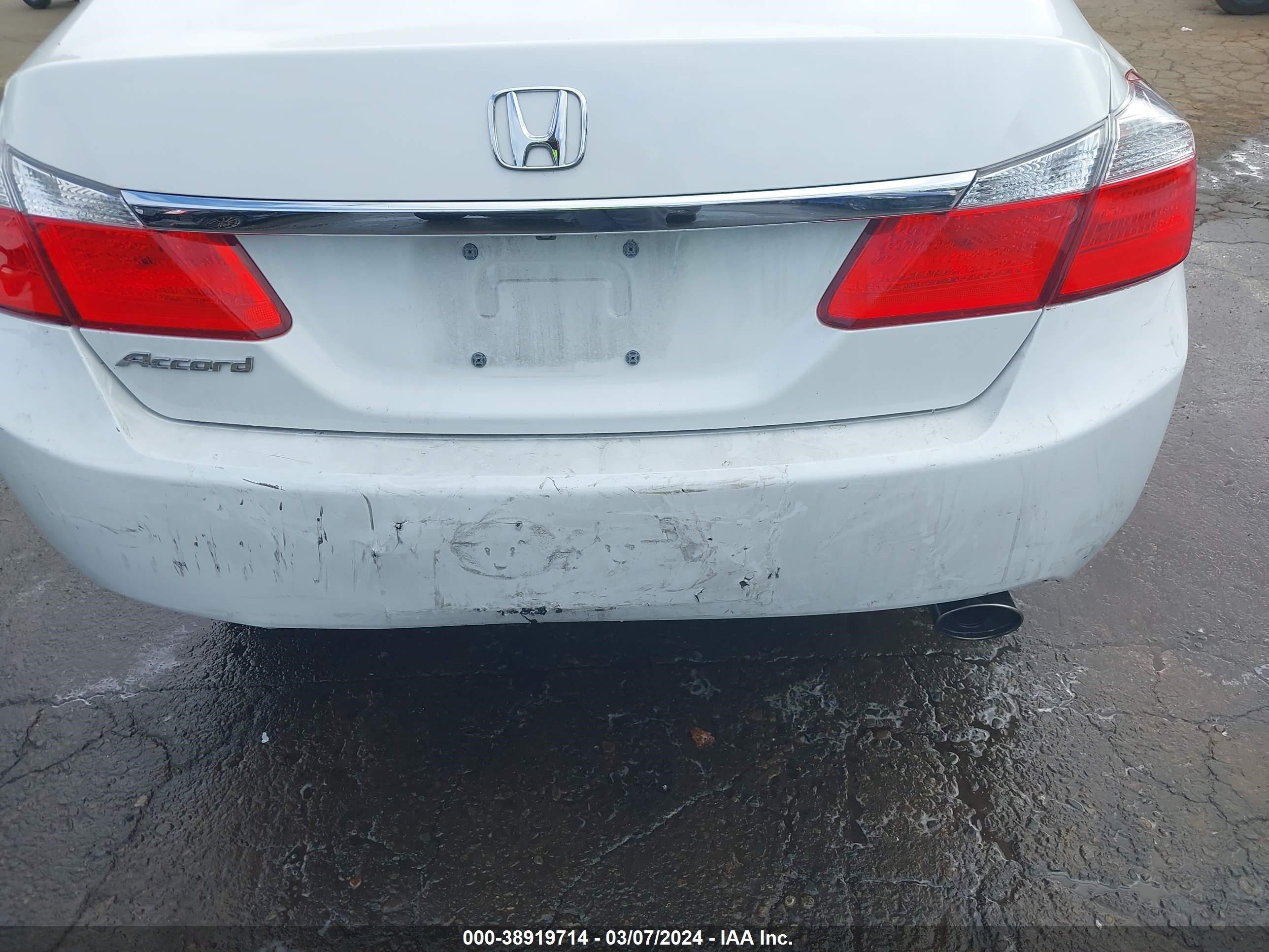 Photo 5 VIN: 1HGCR2F77EA186061 - HONDA ACCORD 