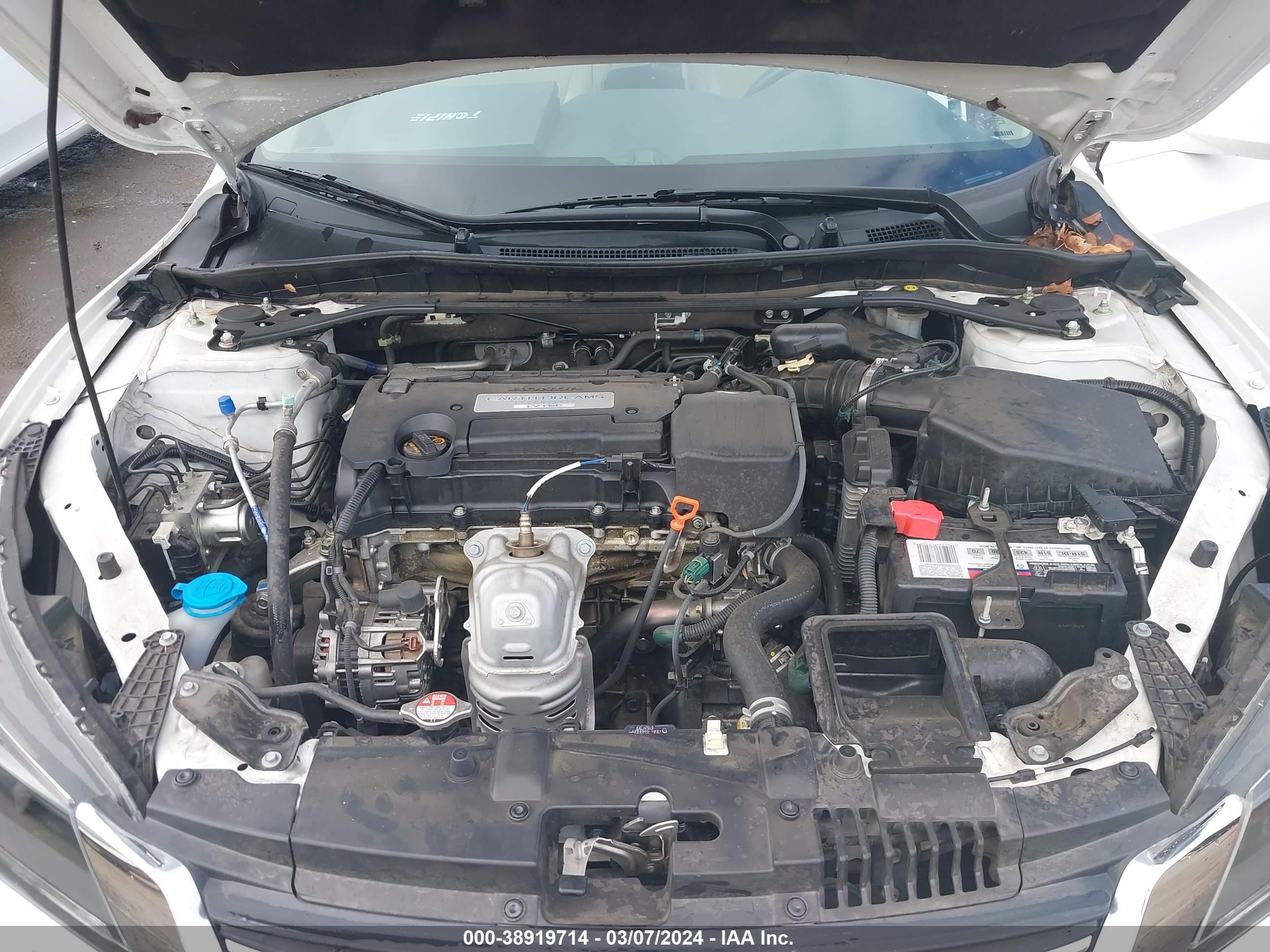 Photo 9 VIN: 1HGCR2F77EA186061 - HONDA ACCORD 