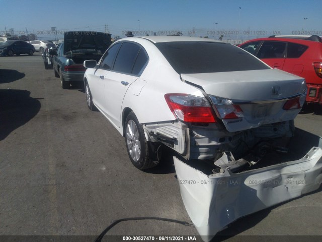 Photo 2 VIN: 1HGCR2F77EA215400 - HONDA ACCORD SEDAN 