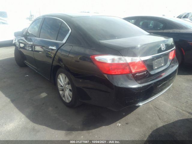 Photo 2 VIN: 1HGCR2F77FA030023 - HONDA ACCORD SEDAN 