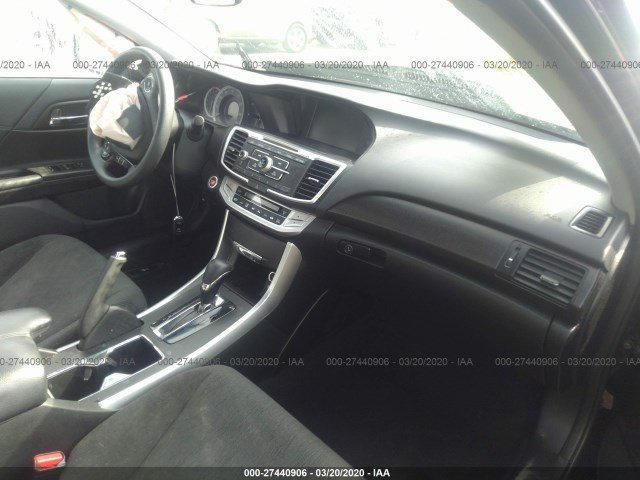 Photo 4 VIN: 1HGCR2F77FA136701 - HONDA ACCORD SEDAN 