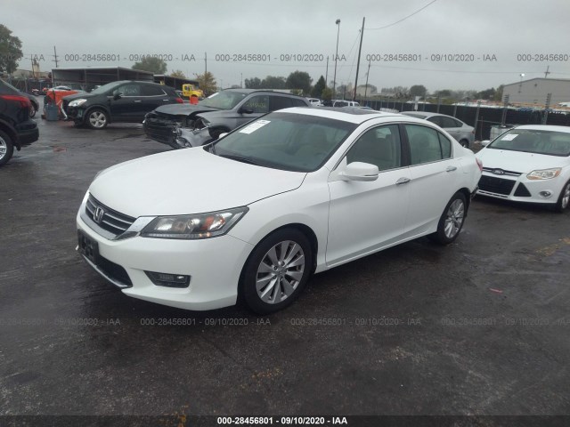 Photo 1 VIN: 1HGCR2F77FA148346 - HONDA ACCORD SEDAN 