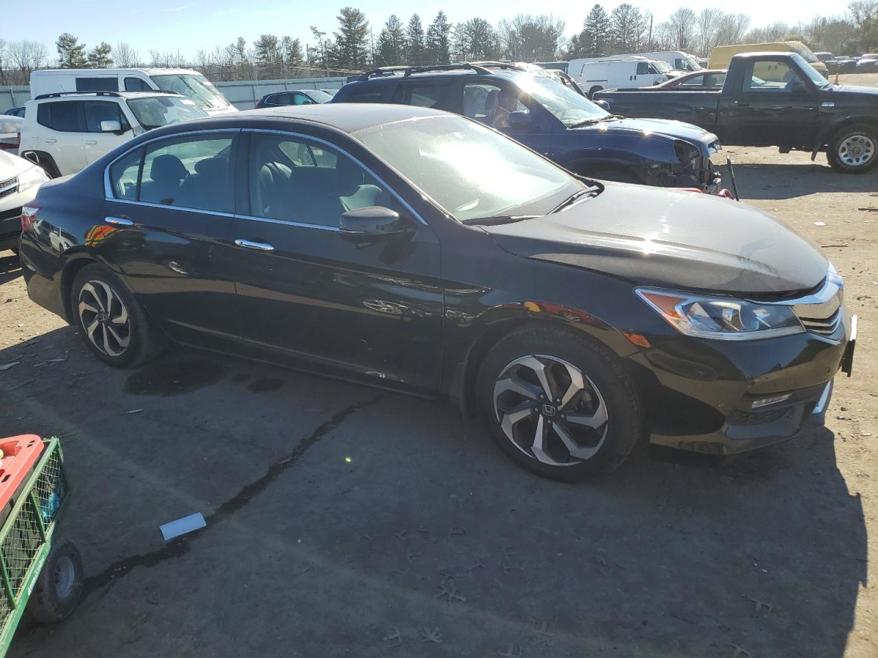 Photo 3 VIN: 1HGCR2F77GA048720 - HONDA ACCORD 