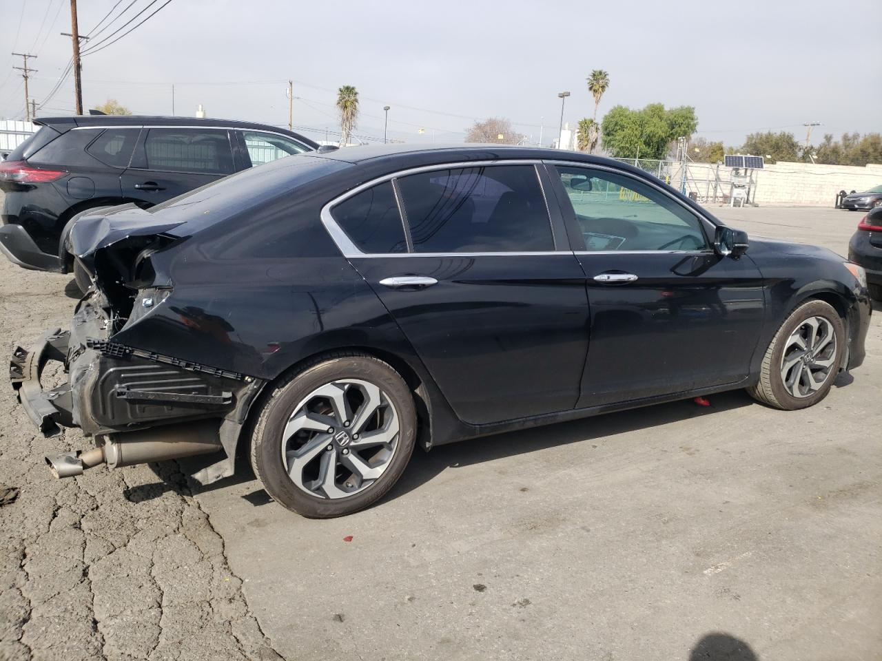 Photo 2 VIN: 1HGCR2F77GA112996 - HONDA ACCORD 