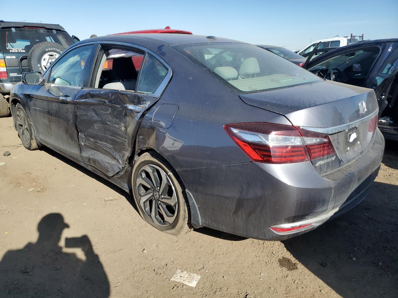 Photo 1 VIN: 1HGCR2F77GA153757 - HONDA ACCORD 