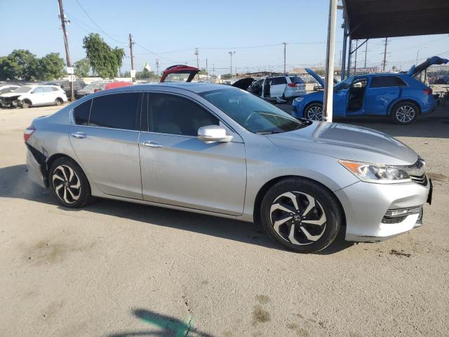 Photo 3 VIN: 1HGCR2F77HA105712 - HONDA ACCORD EX 