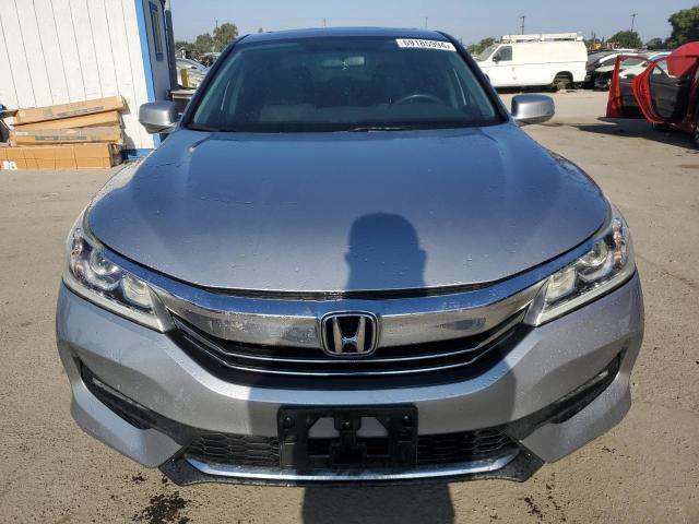 Photo 4 VIN: 1HGCR2F77HA105712 - HONDA ACCORD EX 