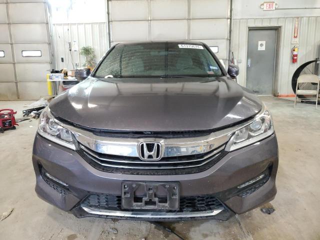 Photo 4 VIN: 1HGCR2F77HA235747 - HONDA ACCORD 