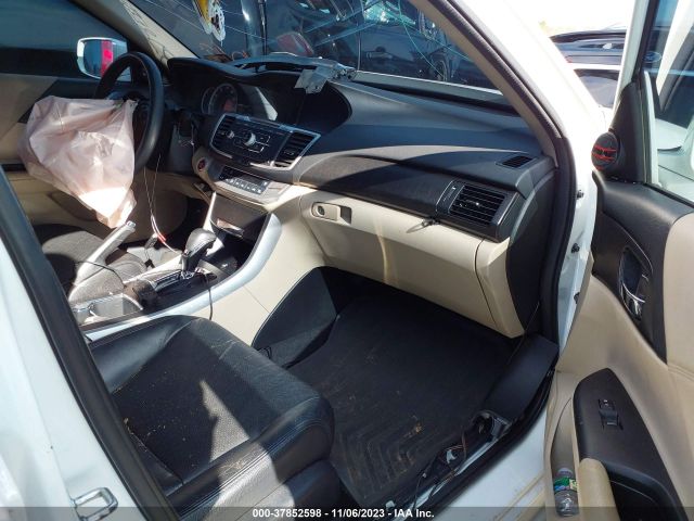 Photo 4 VIN: 1HGCR2F78DA232379 - HONDA ACCORD SDN 