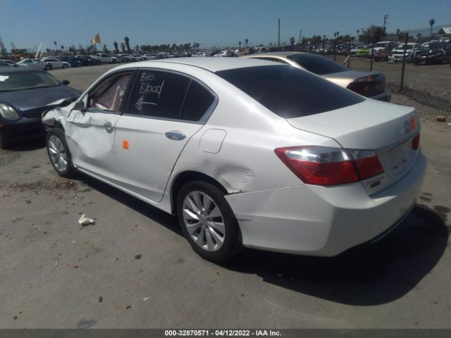 Photo 2 VIN: 1HGCR2F78FA028376 - HONDA ACCORD SEDAN 