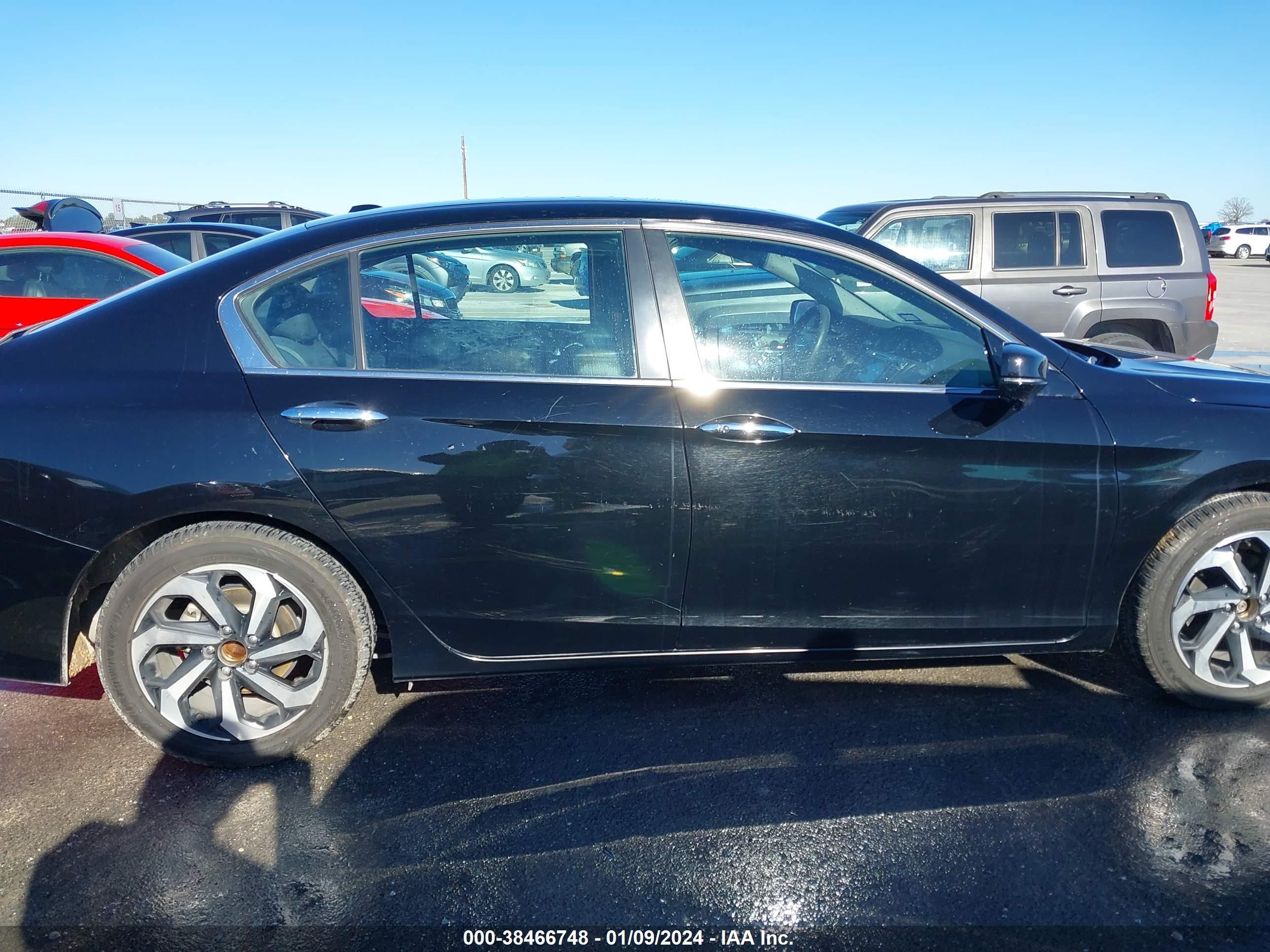 Photo 13 VIN: 1HGCR2F78GA240115 - HONDA ACCORD 