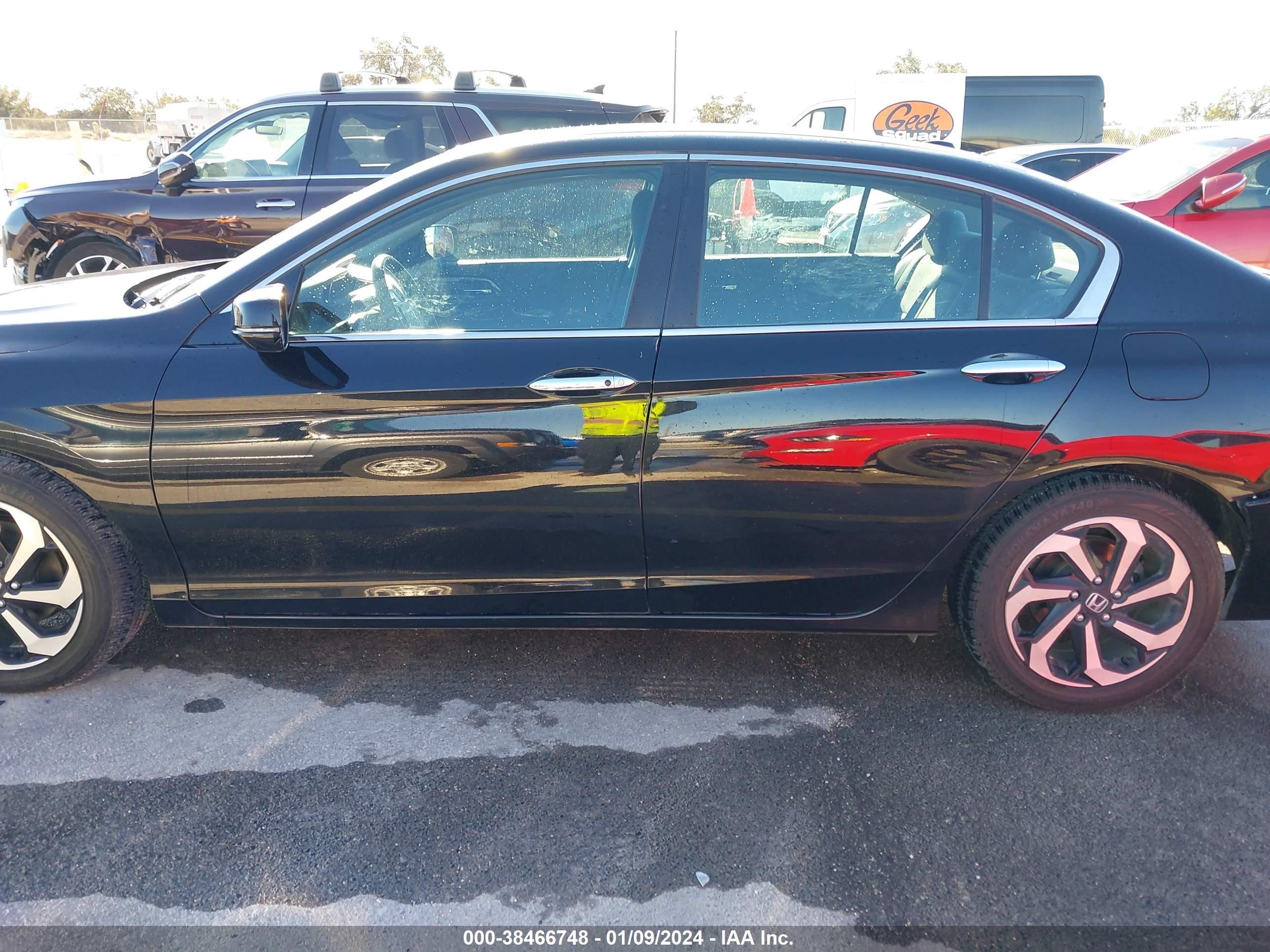 Photo 14 VIN: 1HGCR2F78GA240115 - HONDA ACCORD 