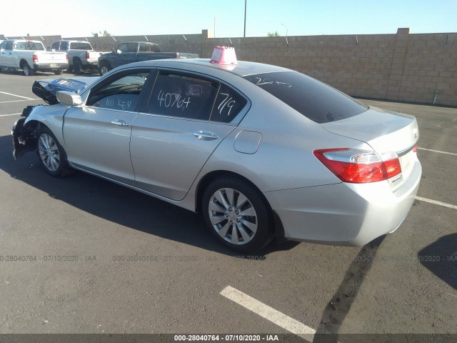 Photo 2 VIN: 1HGCR2F79DA018193 - HONDA ACCORD SDN 