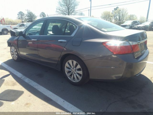 Photo 2 VIN: 1HGCR2F79DA067202 - HONDA ACCORD SDN 