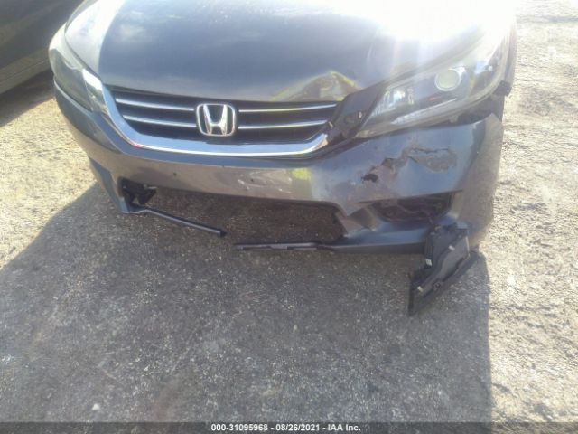 Photo 5 VIN: 1HGCR2F79EA053236 - HONDA ACCORD SEDAN 