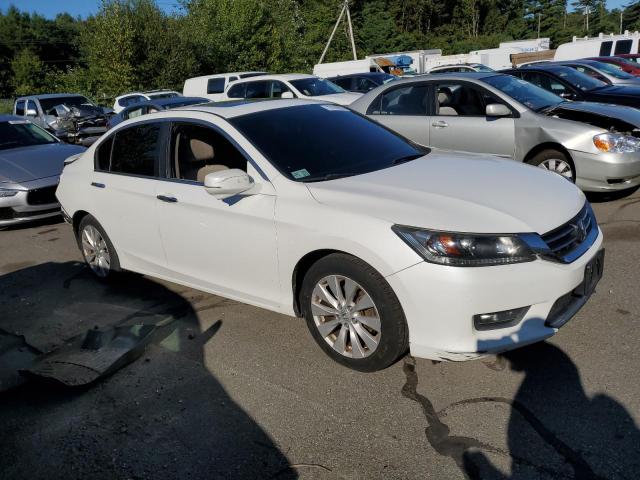 Photo 3 VIN: 1HGCR2F79FA032789 - HONDA ACCORD EX 