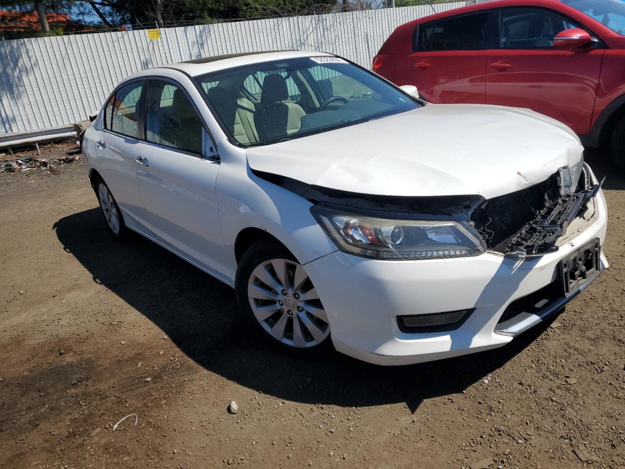 Photo 3 VIN: 1HGCR2F79FA224584 - HONDA ACCORD 