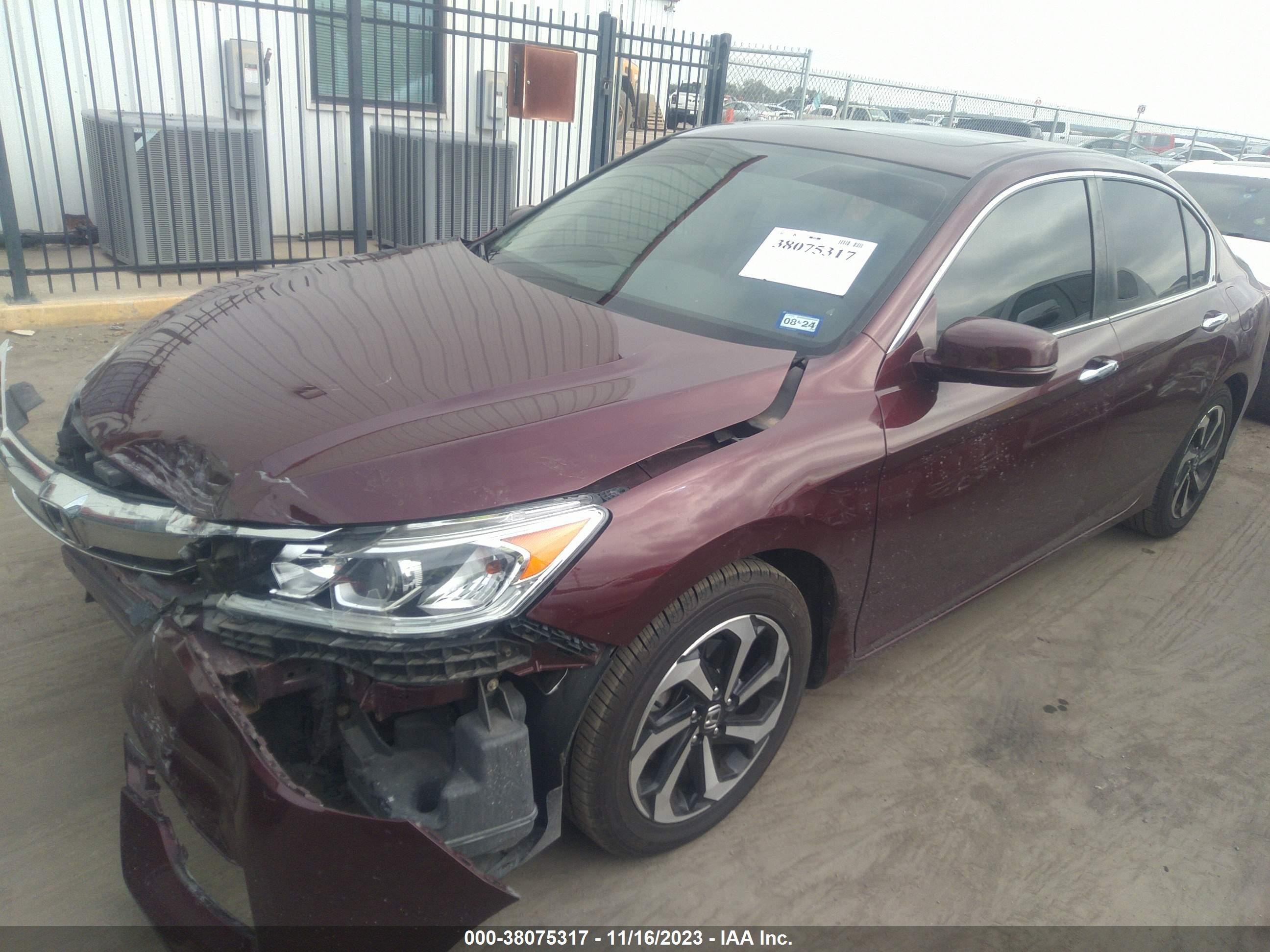 Photo 1 VIN: 1HGCR2F79GA163609 - HONDA ACCORD 