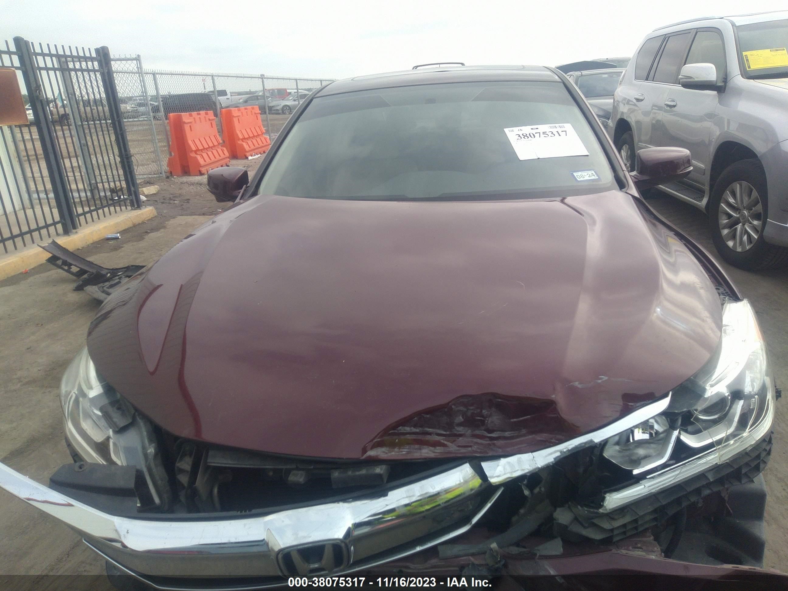 Photo 12 VIN: 1HGCR2F79GA163609 - HONDA ACCORD 