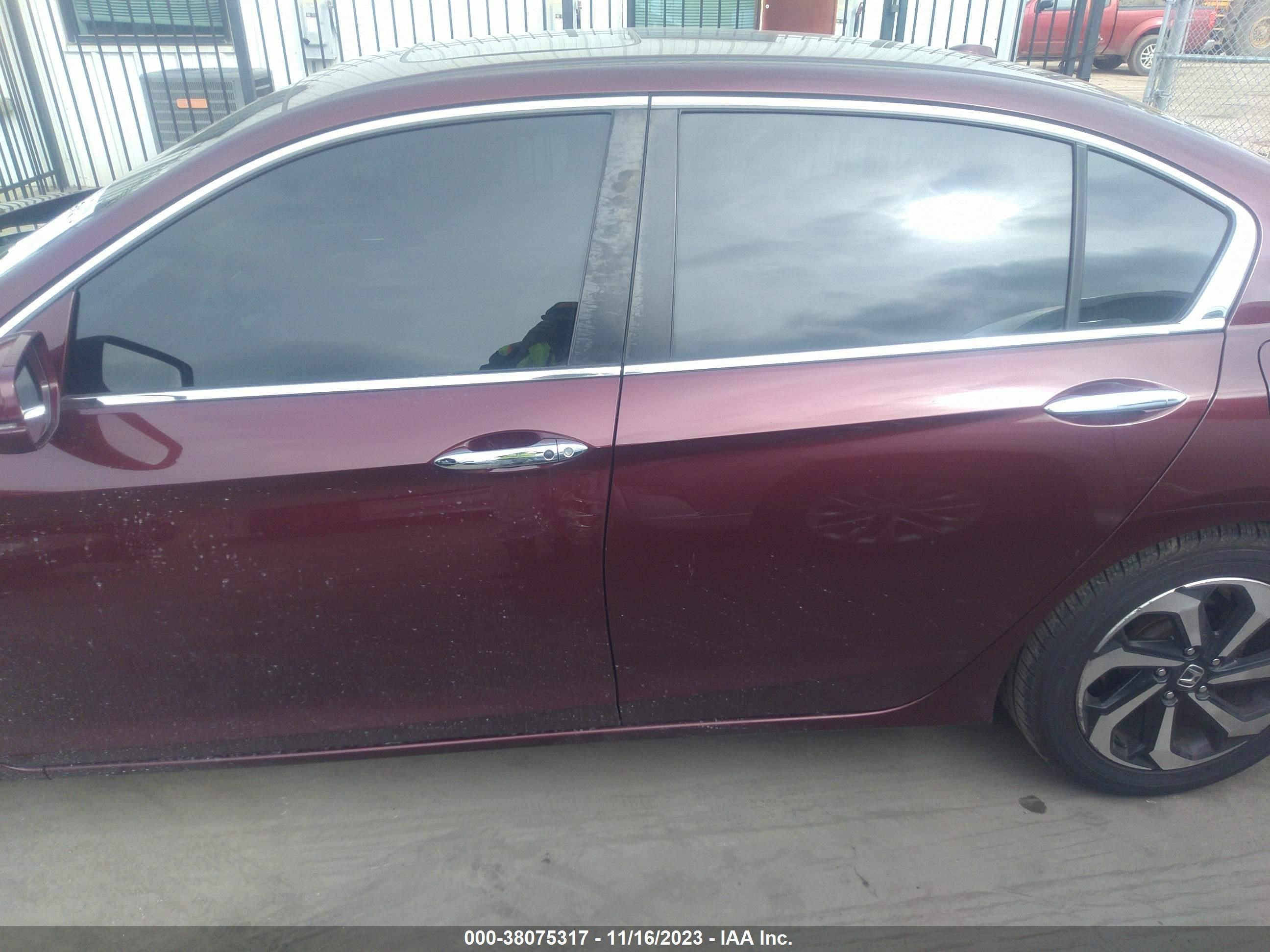 Photo 14 VIN: 1HGCR2F79GA163609 - HONDA ACCORD 