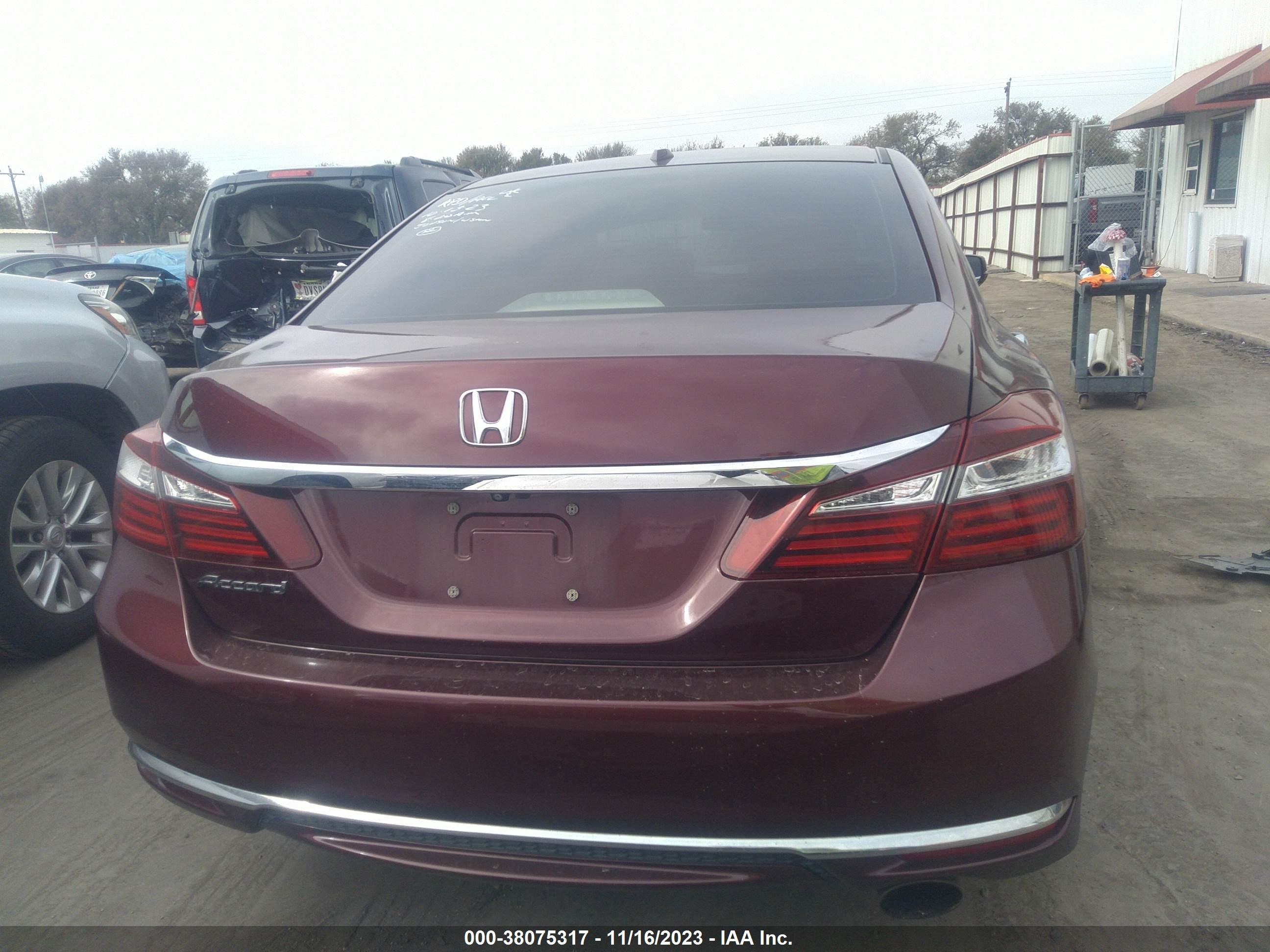 Photo 16 VIN: 1HGCR2F79GA163609 - HONDA ACCORD 