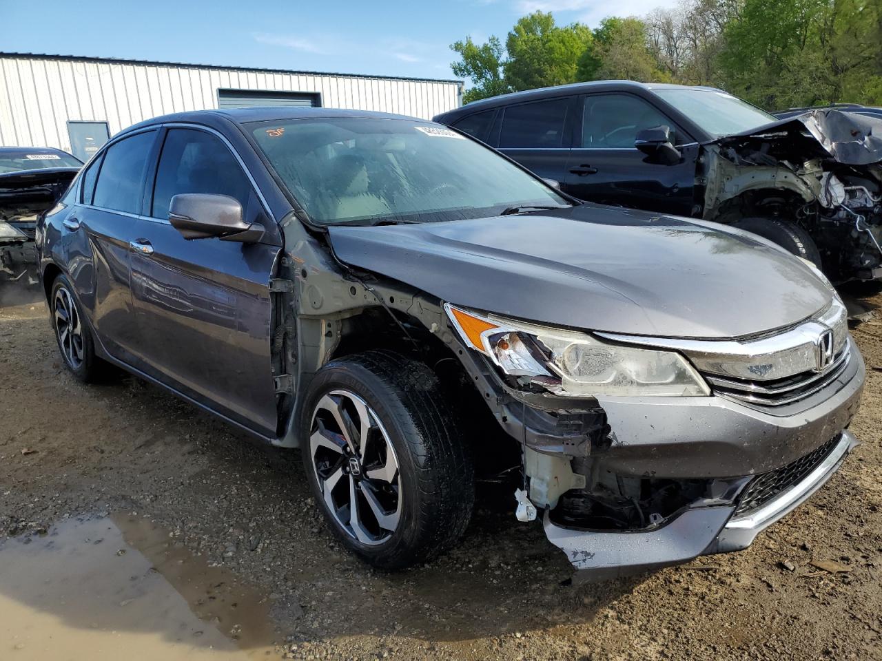 Photo 3 VIN: 1HGCR2F79GA217944 - HONDA ACCORD 