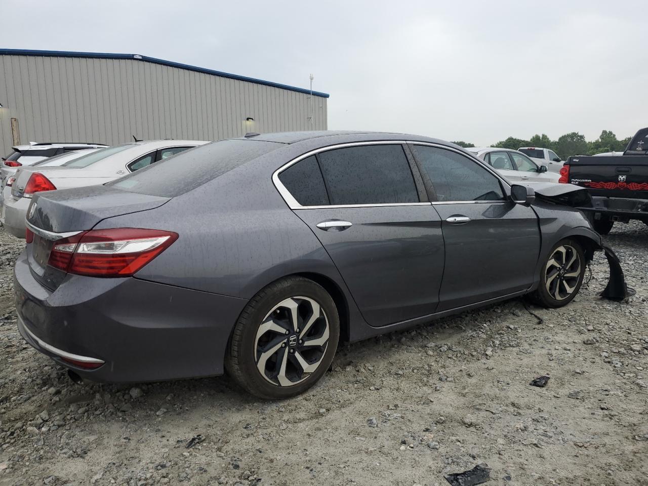 Photo 2 VIN: 1HGCR2F79HA107512 - HONDA ACCORD 