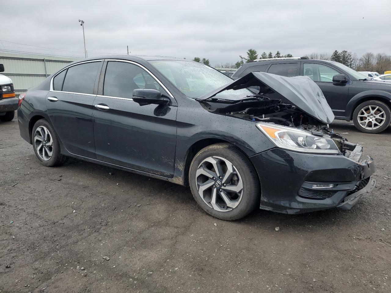 Photo 3 VIN: 1HGCR2F79HA217637 - HONDA ACCORD 