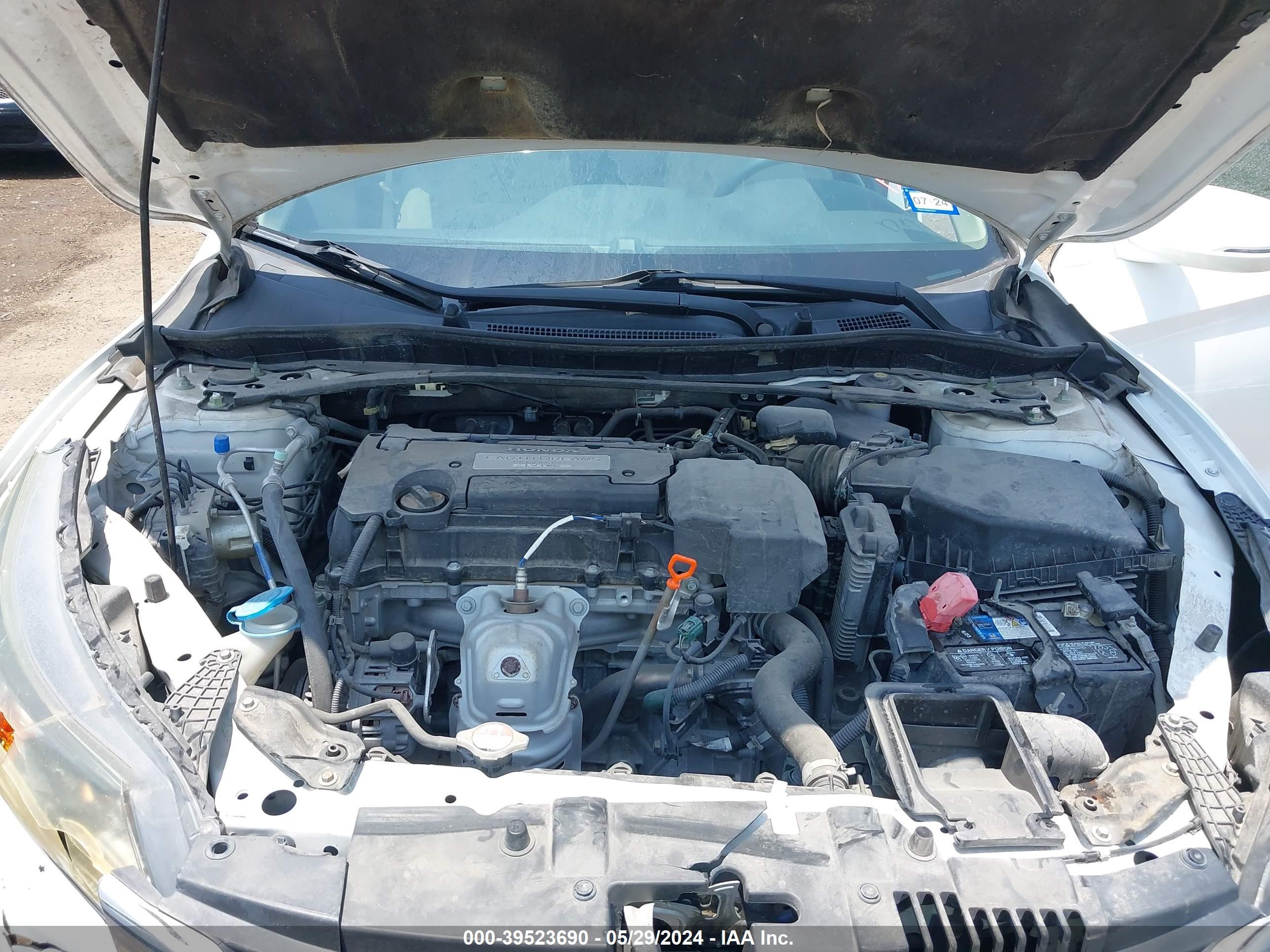 Photo 9 VIN: 1HGCR2F7XDA071548 - HONDA ACCORD 