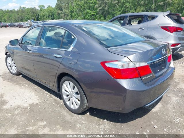 Photo 2 VIN: 1HGCR2F7XDA111501 - HONDA ACCORD 