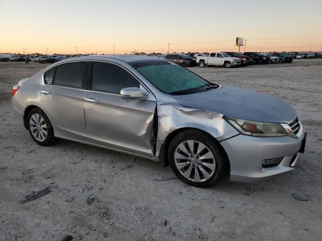 Photo 3 VIN: 1HGCR2F7XDA143364 - HONDA ACCORD 