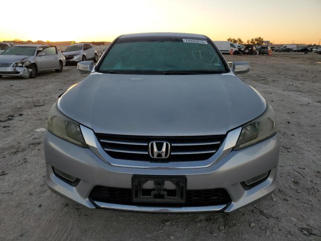 Photo 4 VIN: 1HGCR2F7XDA143364 - HONDA ACCORD 