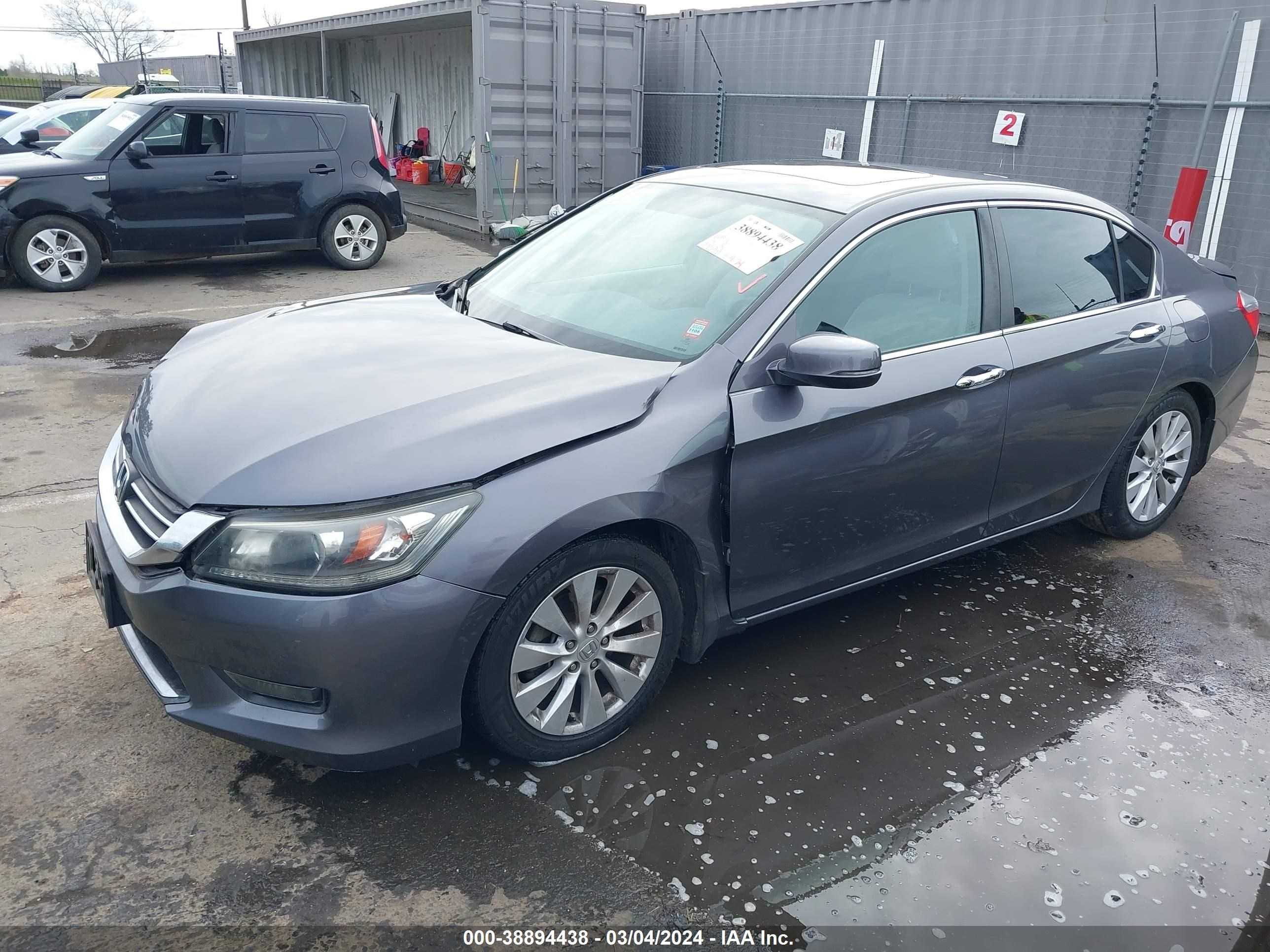 Photo 1 VIN: 1HGCR2F7XEA053231 - HONDA ACCORD 