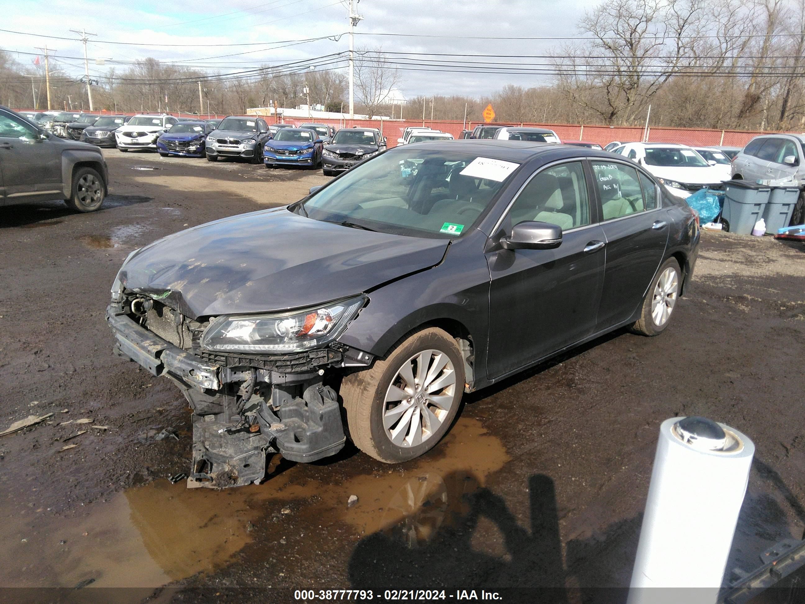 Photo 1 VIN: 1HGCR2F7XEA123603 - HONDA ACCORD 