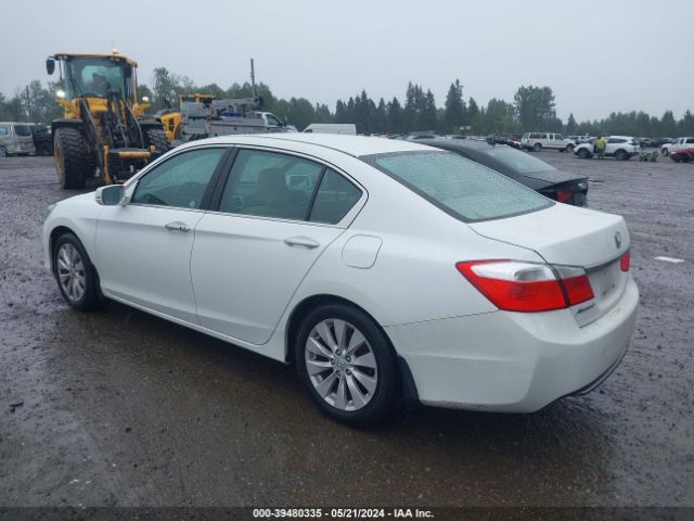 Photo 2 VIN: 1HGCR2F7XEA224463 - HONDA ACCORD 