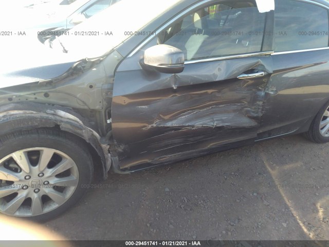 Photo 5 VIN: 1HGCR2F7XEA281245 - HONDA ACCORD SDN 