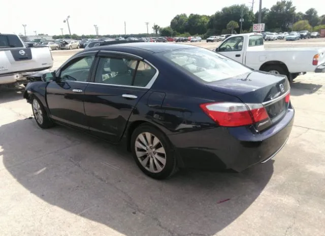 Photo 2 VIN: 1HGCR2F7XFA029061 - HONDA ACCORD SEDAN 