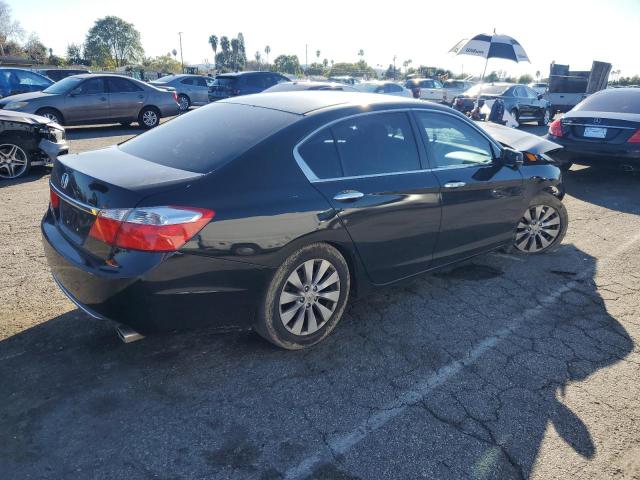 Photo 2 VIN: 1HGCR2F7XFA082763 - HONDA ACCORD 