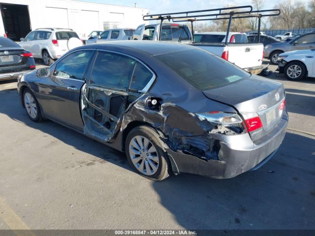 Photo 2 VIN: 1HGCR2F7XFA145991 - HONDA ACCORD 