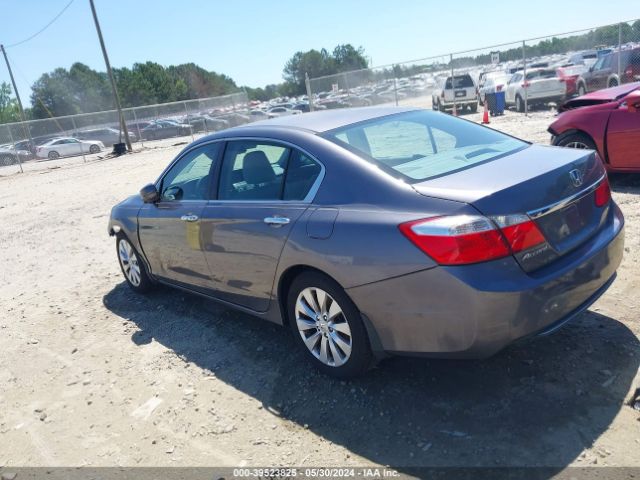 Photo 2 VIN: 1HGCR2F7XFA176836 - HONDA ACCORD 